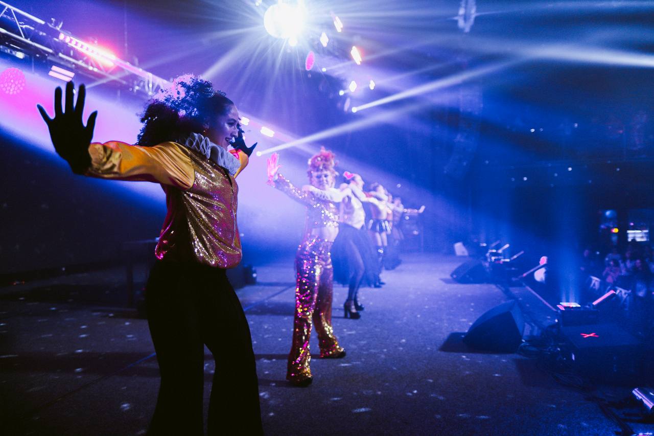 Поверніть собі молодість! У Києві відбудеться легендарна вечірка з хітами 80-х, 90-х та 2000-х